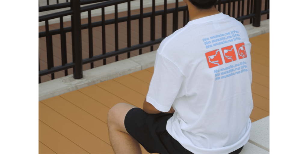 「ARTLit OSAKA 2025」『まずるやさん』の犬Tシャツ