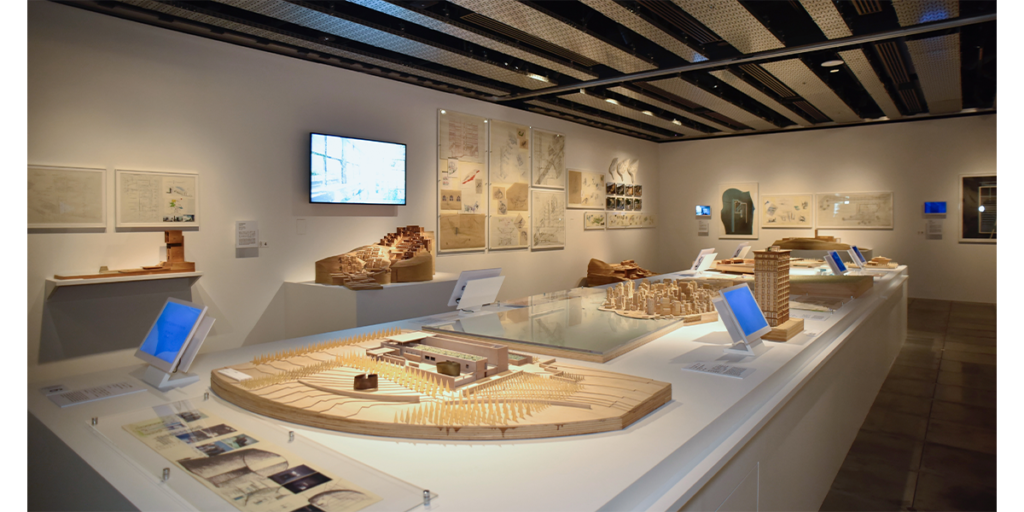 「安藤忠雄展｜青春」会場風景（挑戦の軌跡）