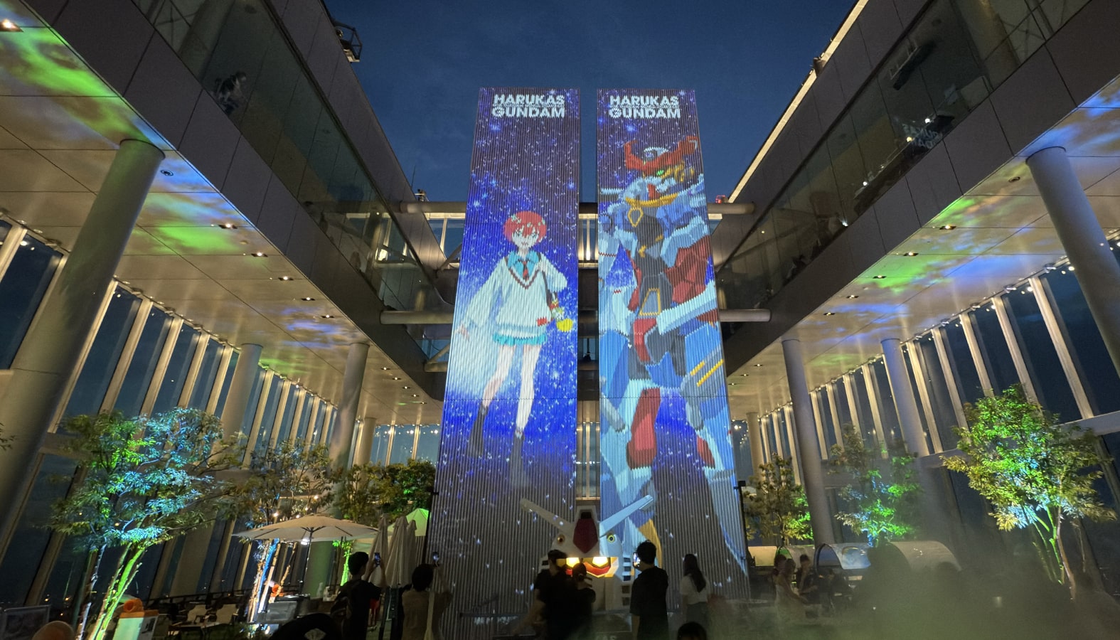 大阪・あべのハルカスの展望台でガンダムシリーズとコラボしたイベント「ハルカス×ガンダム with ガンダムワールドCONTRAST」をレポート