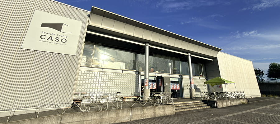 アーティストと直接対話して購入できるアートブックフェア『Art Book Osaka 2026』の風景
